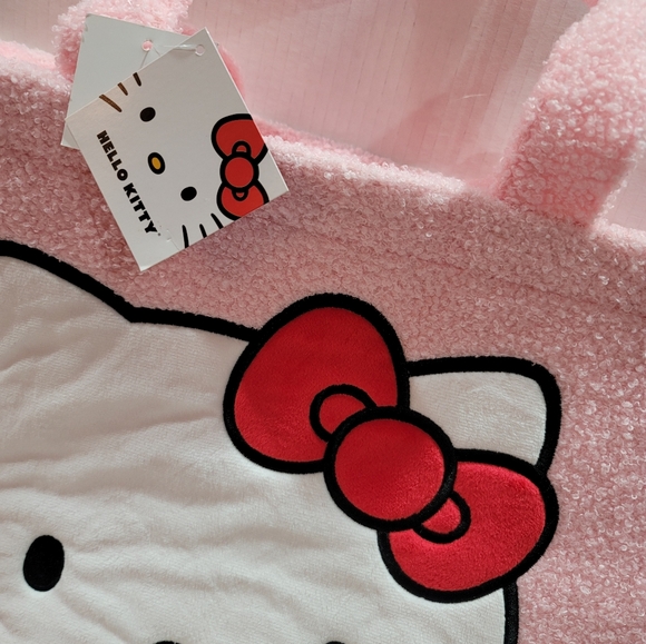Hello Kitty Pink Sherpa Tote Bag TikTok Viral (New with Tag, Hard to Find) - Picture 4 of 6